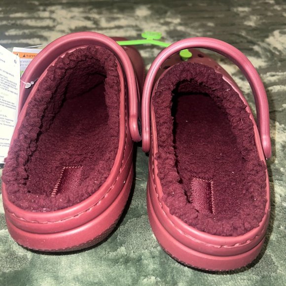 Crocs Classic Lined Clog in Maroon - Picture 6 of 11